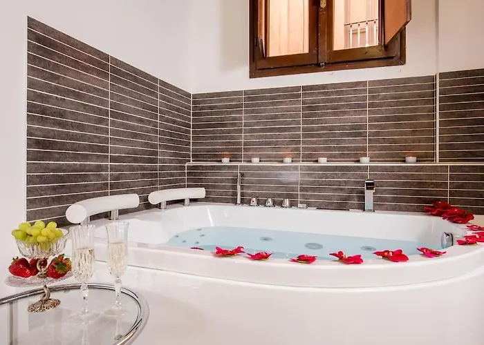 Girolamo's Jacuzzi Place *